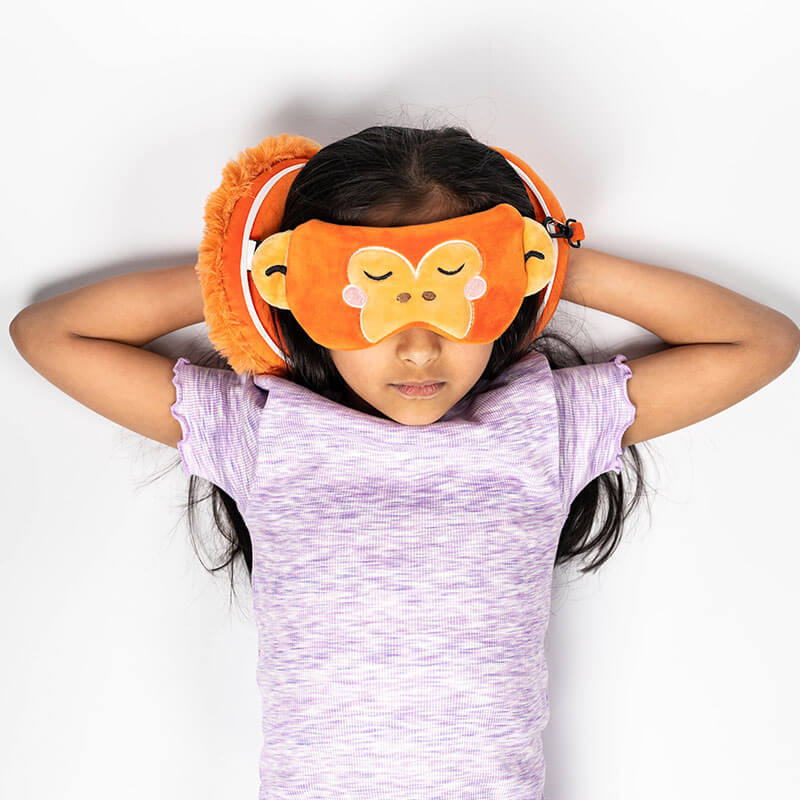 RELAXEAZZZ 2 IN 1 TRAVEL PILLOW & SLEEPING MASK ADORAMALS ORANGUTAN