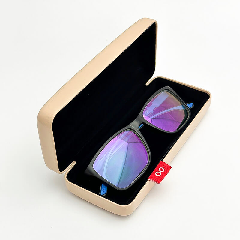 GLASSES CASE GLOSSY BEIGE