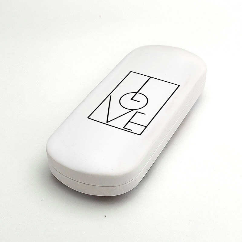 GLASSES CASE LOVE DESIGN