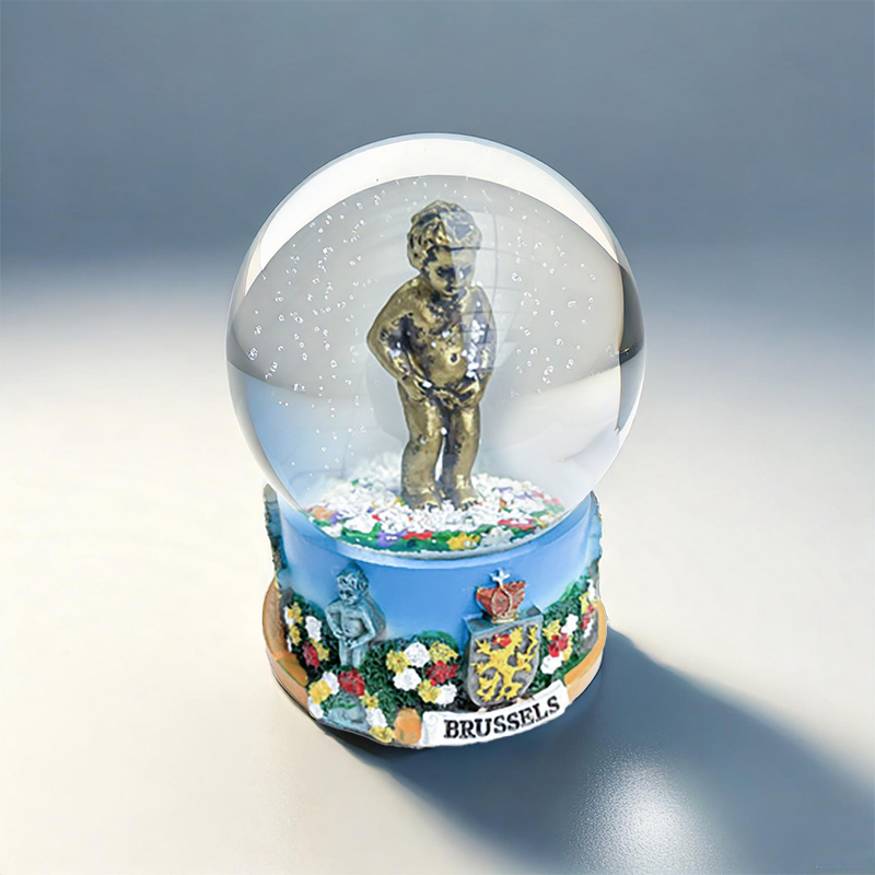 MANNEKEN PIS SWEEUWBAL ROTS